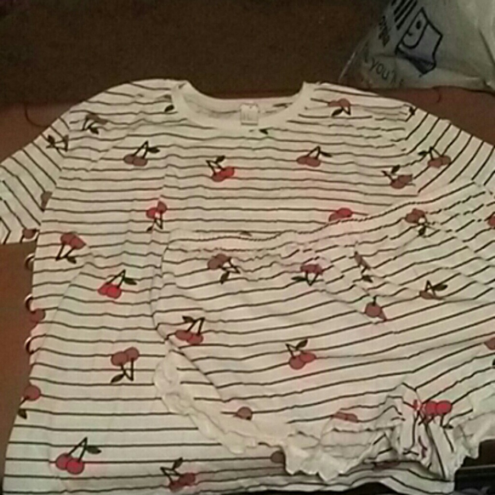 Forever 21 shirt & shirt set